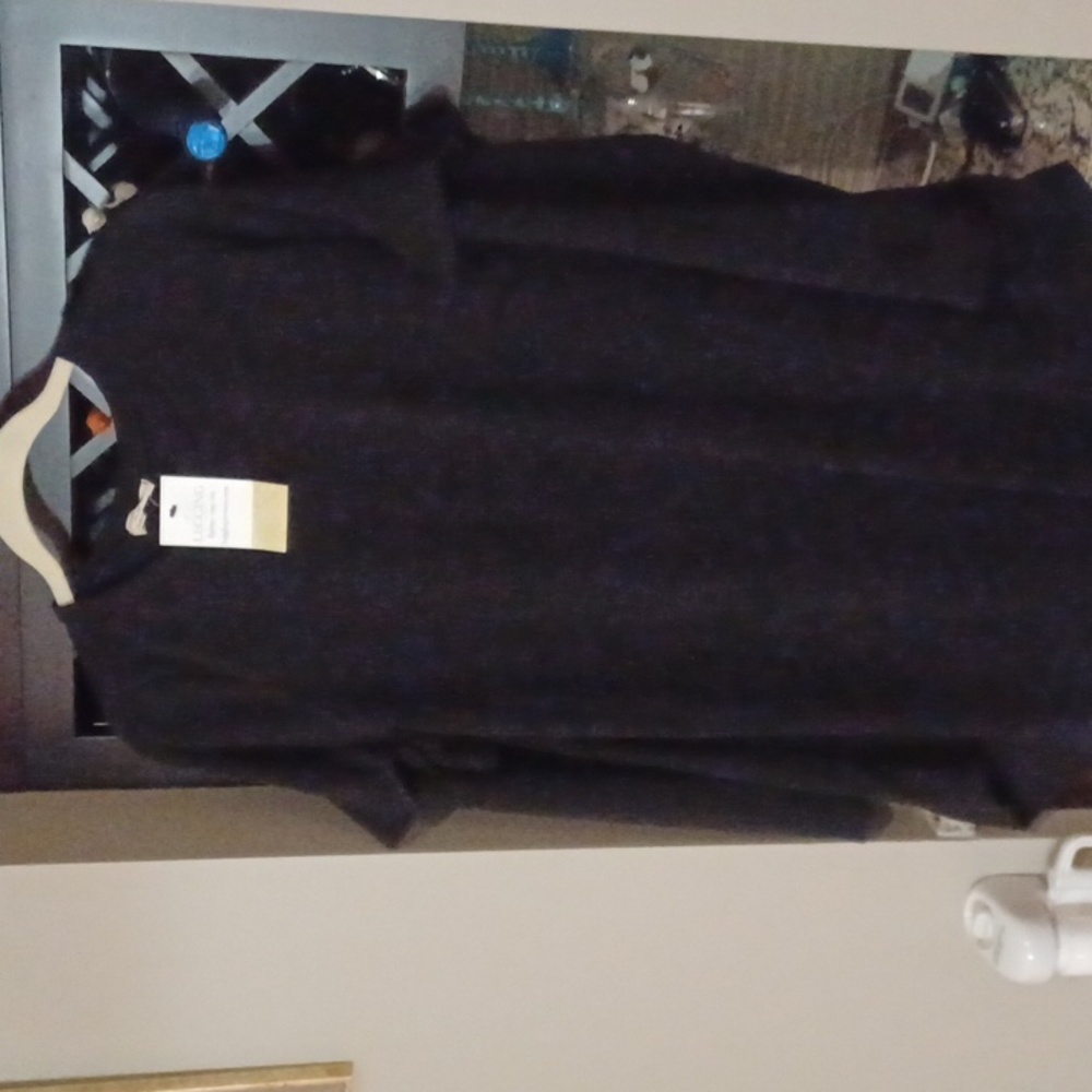 Black stretchy soft sweater